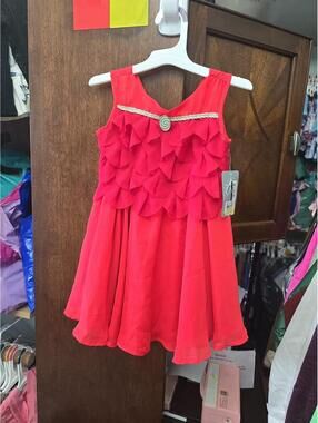 3t brand new princess moana dress from the disney store.Item 884